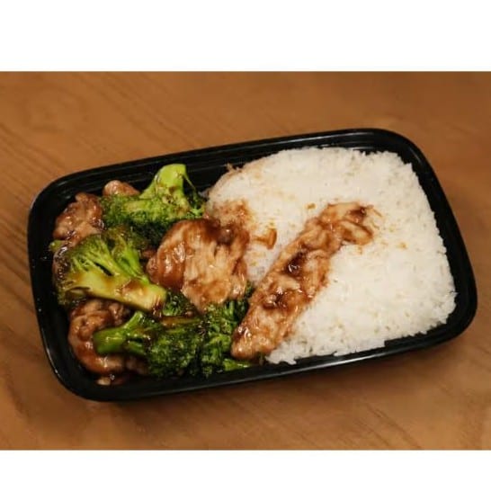 Chicken with Broccoli Combo Platter / 芥蓝鸡套餐.