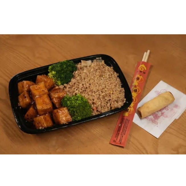 General Tso Tofu Combo Platter / 左宗豆腐套餐.