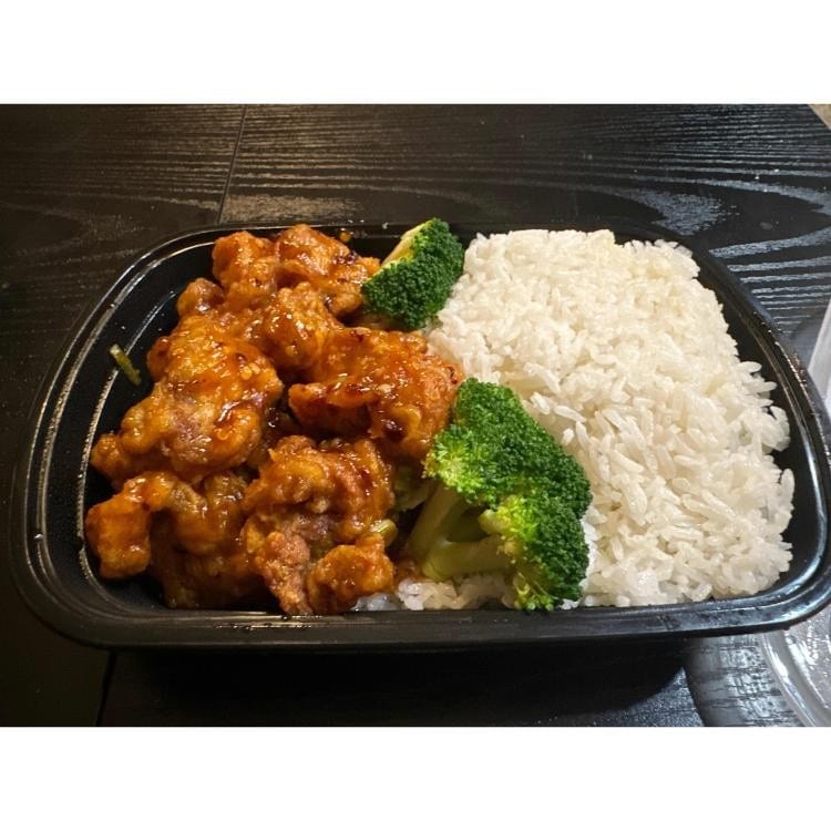 General Tso's Chicken / 左宗鸡.